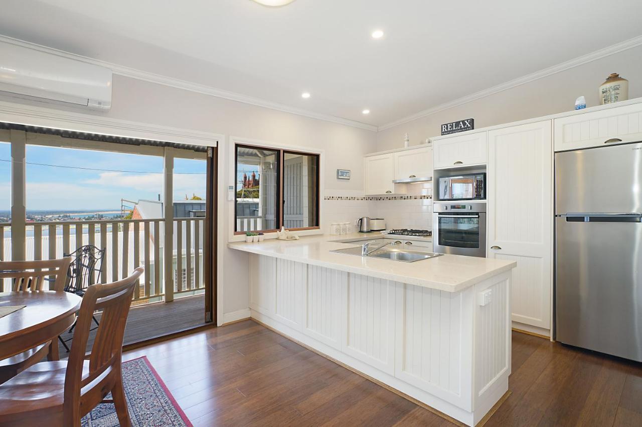 Newcastle Short Stay Accommodation - Vista Apartment Экстерьер фото