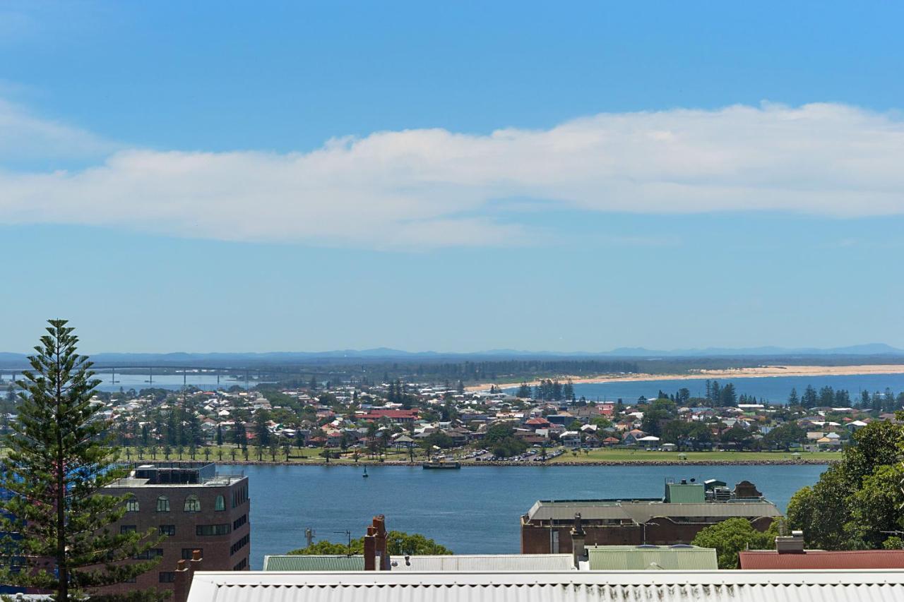 Newcastle Short Stay Accommodation - Vista Apartment Экстерьер фото